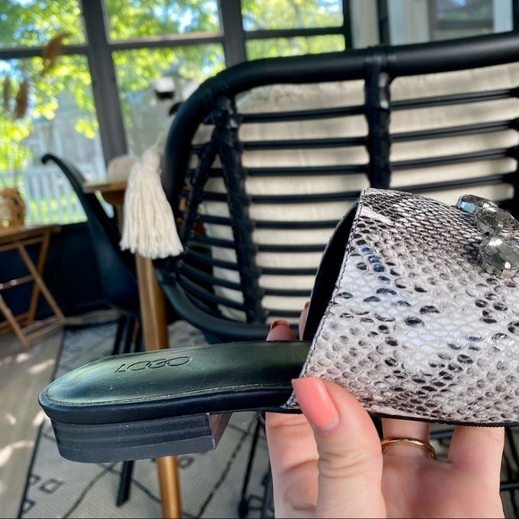LOGO Lori Goldstein Snake Print Leather Mules | NWOT | Size 9M - Picture 4 of 8